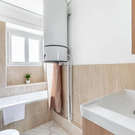 Апартаменты Guestready - Comfortable Nest In La Chapelle Париж